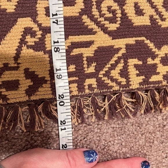 2 decorated placemats brown and tan - Picture 3 of 4